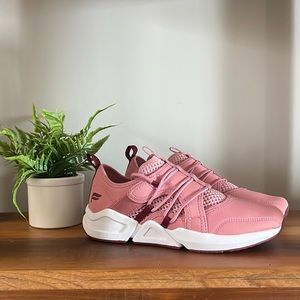 NWT in Box! Fabletics Women’s Brookside Performance Sneaker Size 8